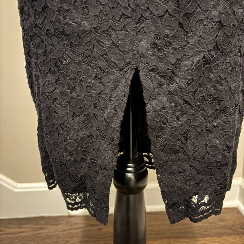EXPRESS | Black Lace Pencil Skirt | Size 4 - Picture 6 of 8
